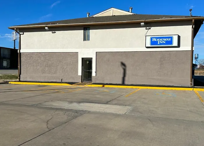 Resort: Rodeway Inn Emporia