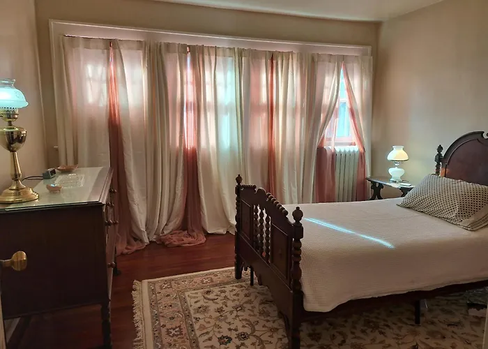 Hotel: Harriott House, The Gallery Forest Room