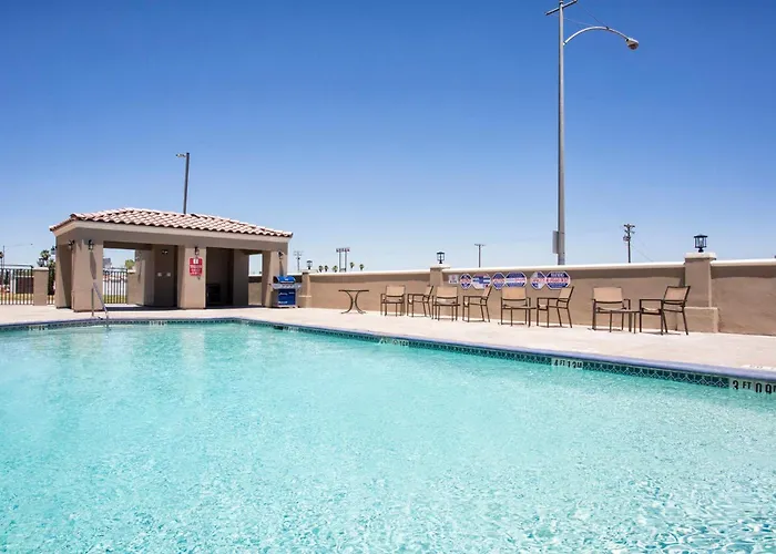 Airport Hotel: Holiday Inn Express Hotel & Suites El Centro By Ihg