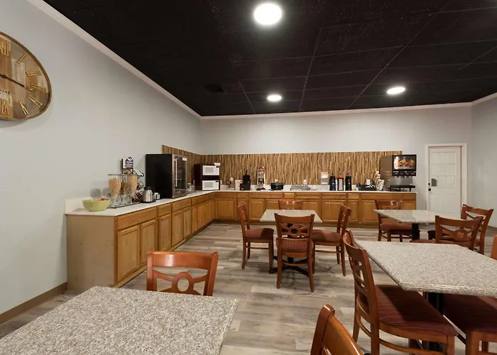 Family Hotel: Quality Inn & Suites Manitou Springs At Pikes Peak