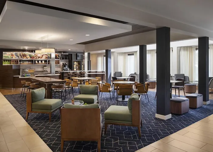Courtyard By Marriott