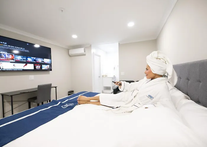 Omeo Suites