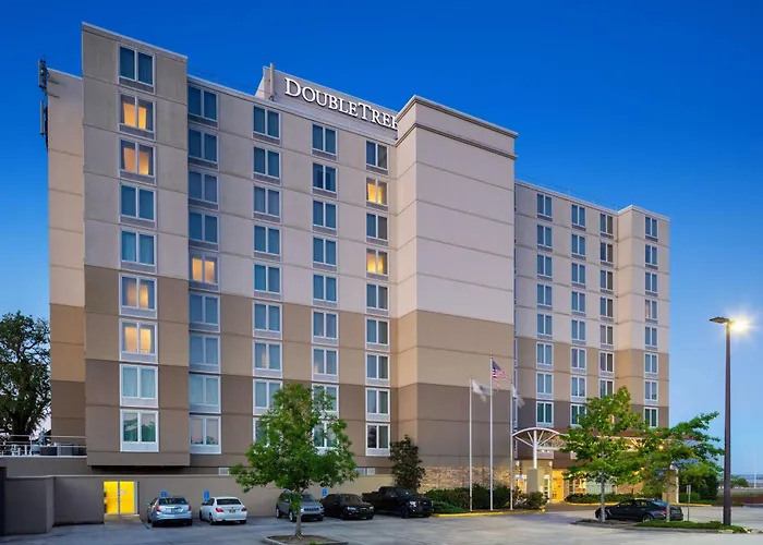 Jacuzzi hotel: Doubletree By Hilton Biloxi