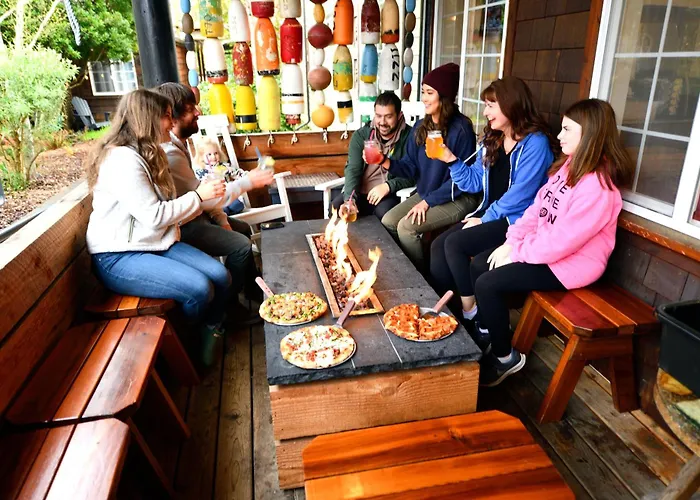 Pet Friendly hotel: Anchor Inn Resort