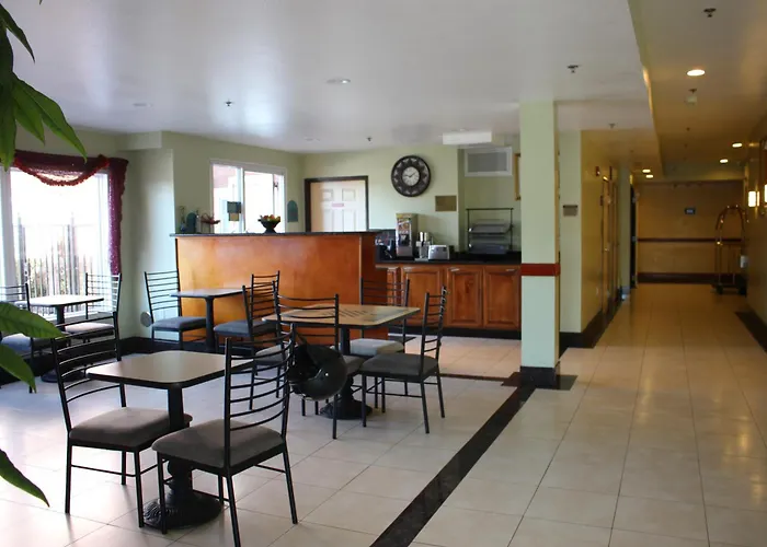 Trip to College Rodeway Inn & Suites Hayward - Oakland South