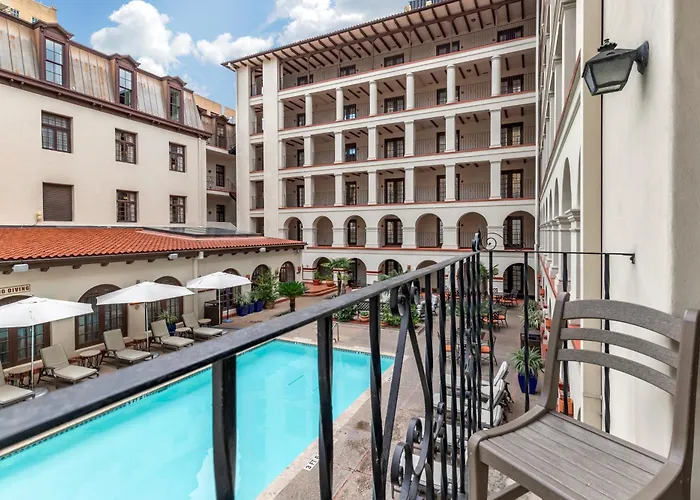 Omni La Mansion del Rio