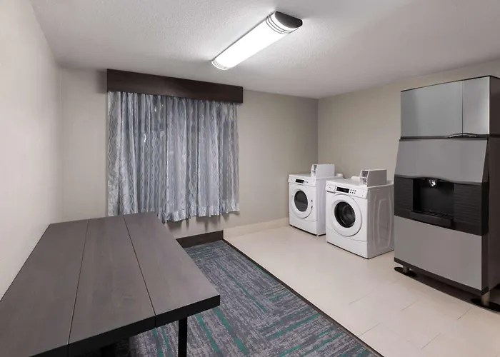 Resort: Wingate By Wyndham Sulphur Near Lake Charles