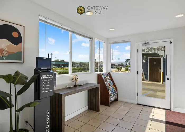 Pet Friendly hotel: Gateway Lodge