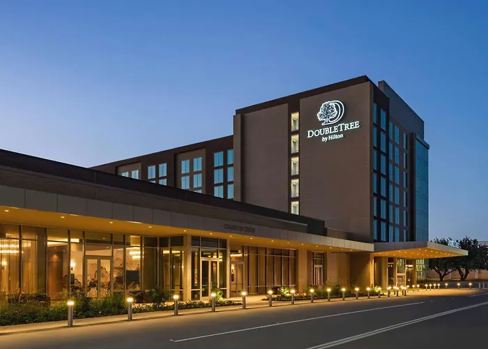 Doubletree By Hilton Downtown Convention Center