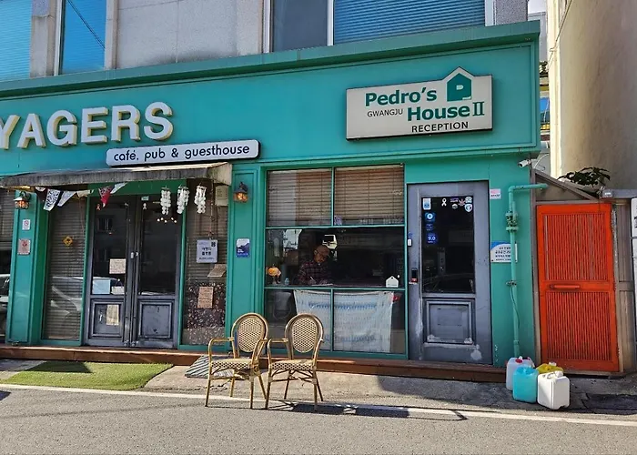 Guest house: Pedro'S House - Foreigners Only