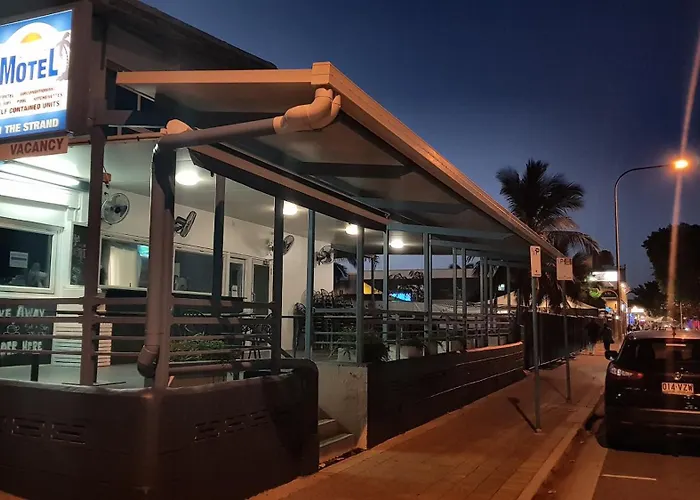 Strand Motel
