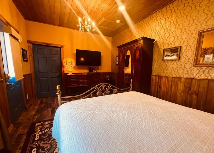 Family Friendly Hotels Russ House