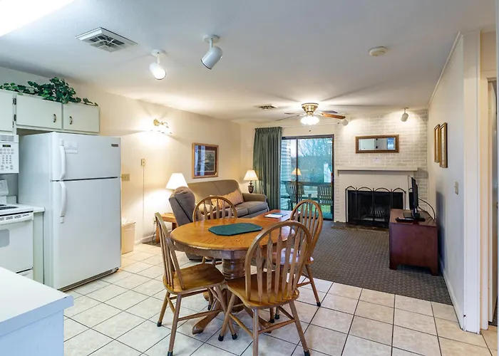 3 star hotel: Crown Resorts At Lake Tansi East