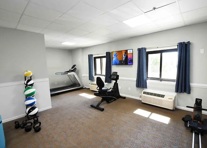 Coastal Palms Inn And Suites