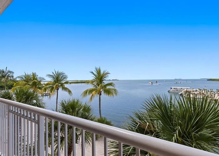 Beachside & Residences