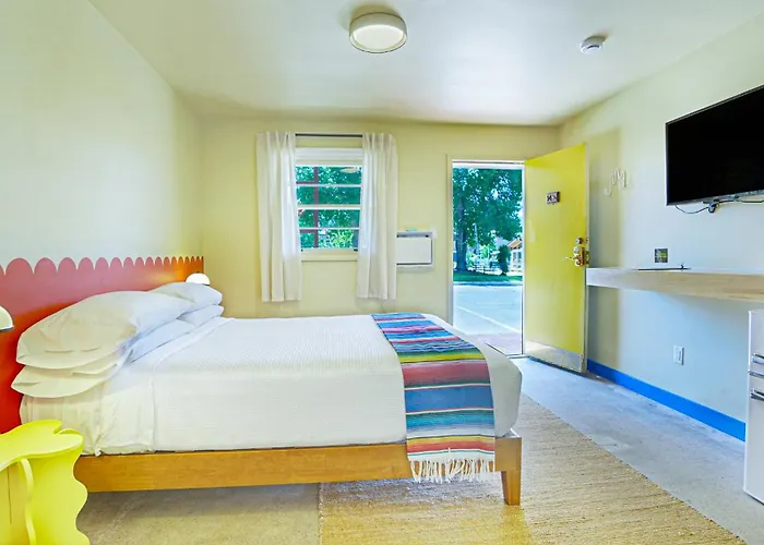 The Siesta Motel