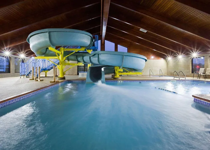 Hotel suites Americinn By Wyndham Shakopee Near Canterbury Park