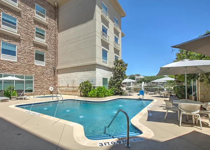 Hot Tub in Room Hilton Garden Inn Dallas Arlington
