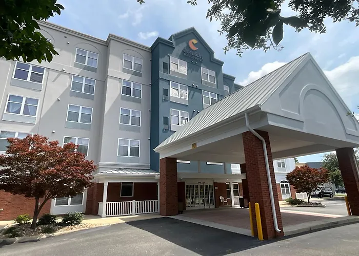Golf hotel: Comfort Inn & Suites Virginia Beach - Norfolk Airport