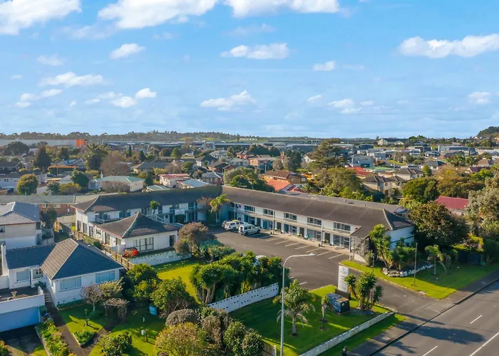 Ellerslie Palms Motel