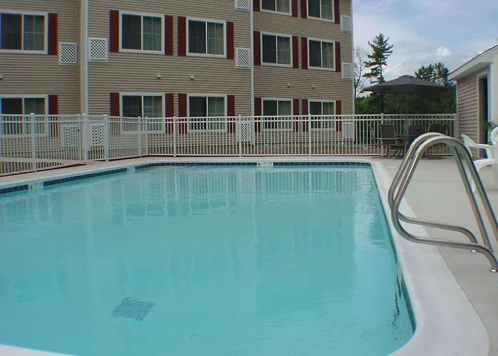 Luxury hotel only: Country Inn & Suites By Radisson, Queensbury - Lake George , Ny