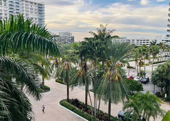 Hallandale Condo, Partial Ocean View Direct Beach And Pool Access Hollywood Beach
