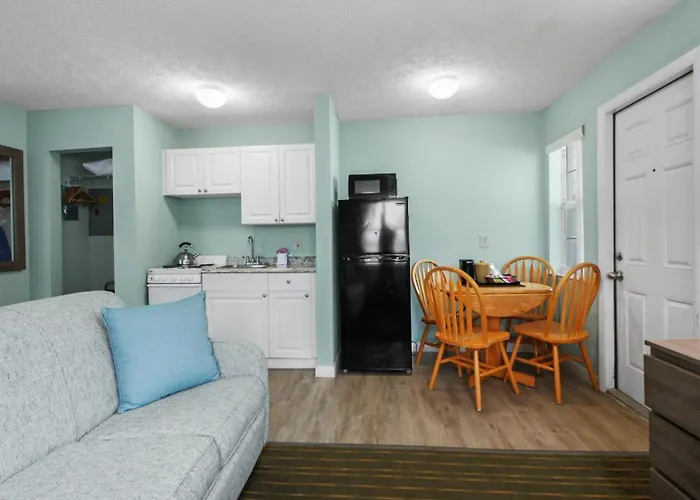 Ocean Court Beachfront Hotel