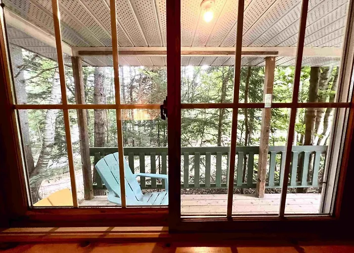 Jacuzzi hotel: High Falls Bay Cottages, Camping & Waterpark