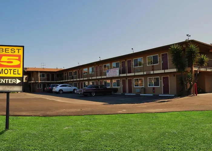 Cheap hotel: Best 5 Motel