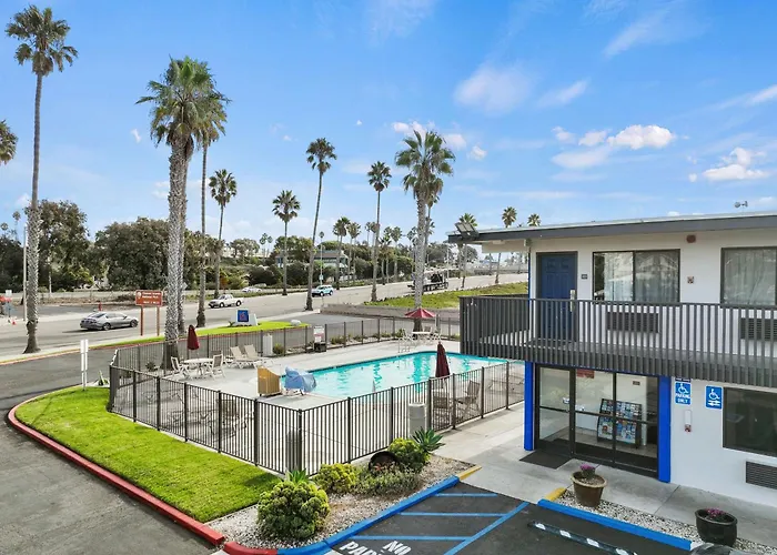 Central hotel: Motel 6-Ventura, Ca - Beach
