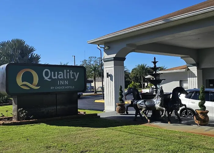 Quality Inn Near Blue Spring