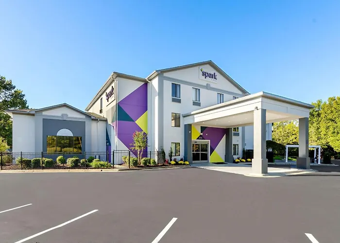 Spark By Hilton University