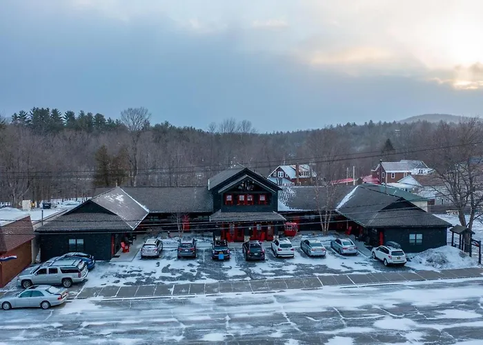 Pet Friendly hotel: The Alpine Lodge