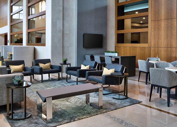 Dog friendly hotels Wyndham Atlanta Buckhead & Conference Center