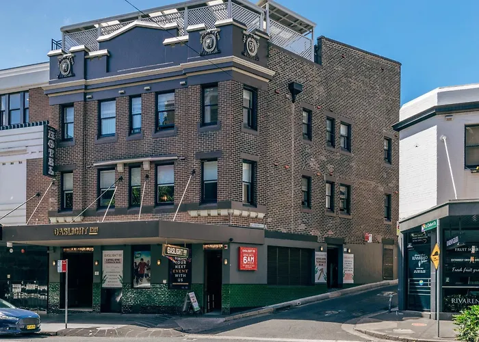  Gaslight Inn - Adults Only