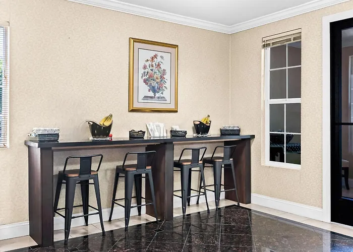 Surestay Hotel By Best Western Castro Valley