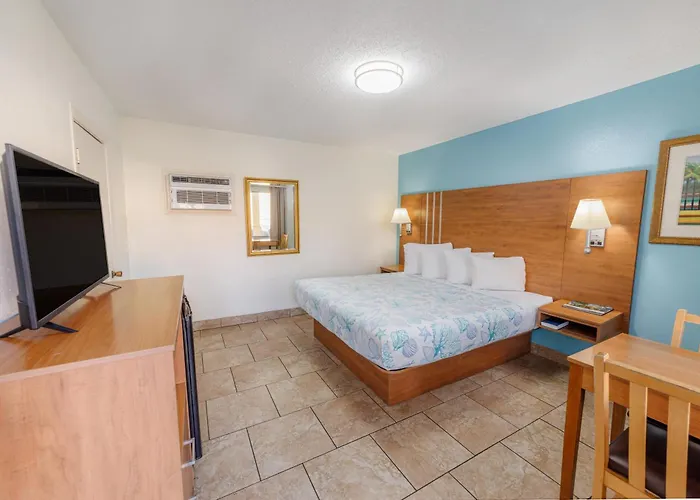 Dunes Inn & Suites - Tybee Island
