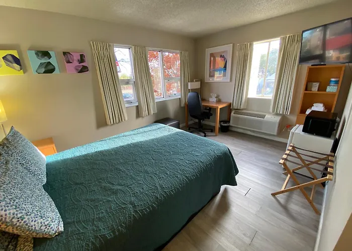 Garden Of The Gods Motel