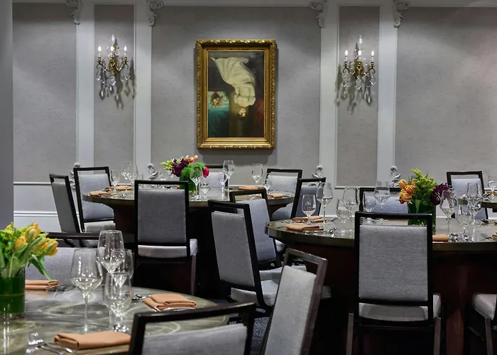 Le Pavillon