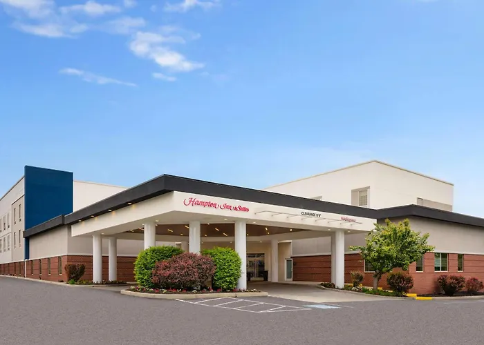 Hampton Inn & Suites