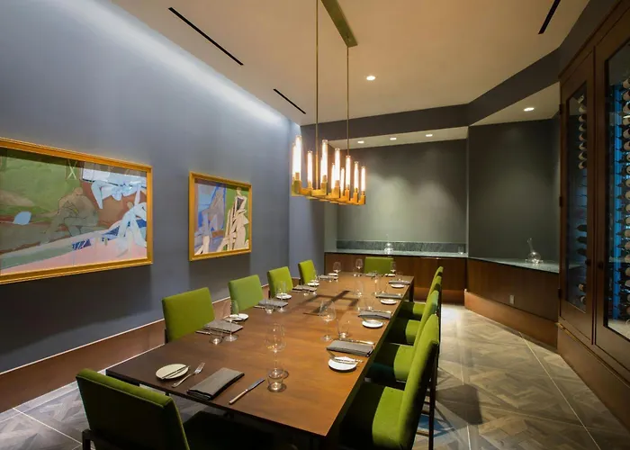 The Laura Hotel, Houston Downtown, Autograph Collection