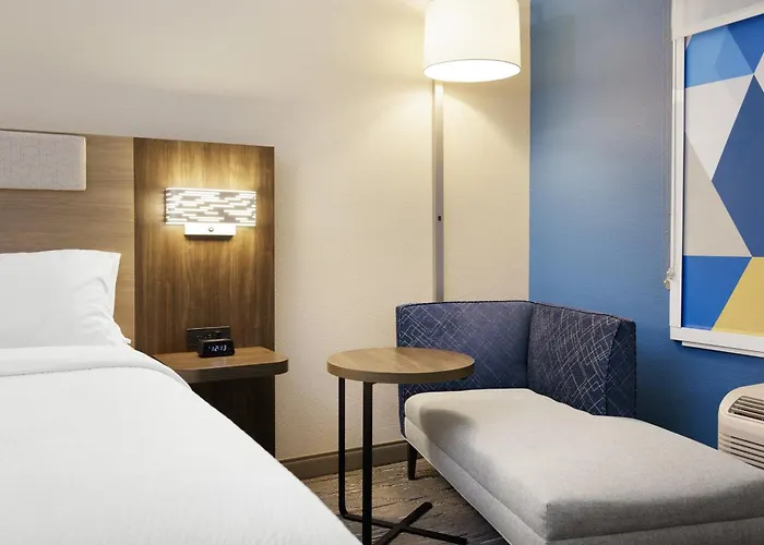 Motels near Chase Field