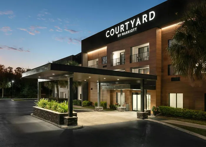Pet Friendly hotel: Courtyard By Marriott Gainesville Fl