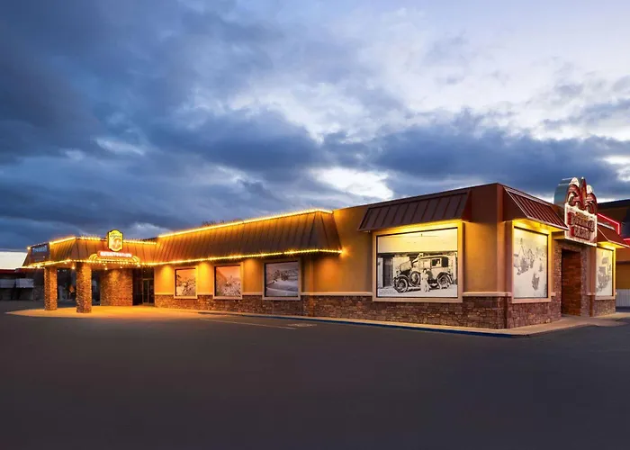 Golf hotel: Super 8 By Wyndham Fallon