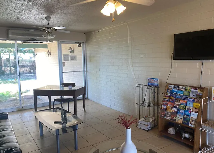 Hotel with view: Oyo Hotel Yuma Az Desert Grove