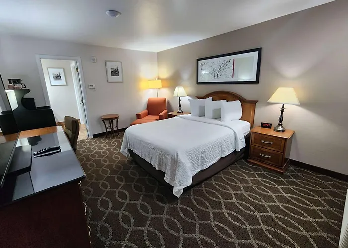 Family Hotel: Ramada Bayside Inn & Suites Eureka
