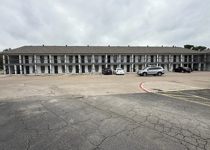 Sherman Inn