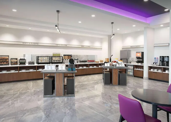 Hampton Inn /Village Of Providence, Al