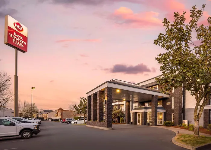 Boutique hotel only: Best Western Plus Grand Manor Inn