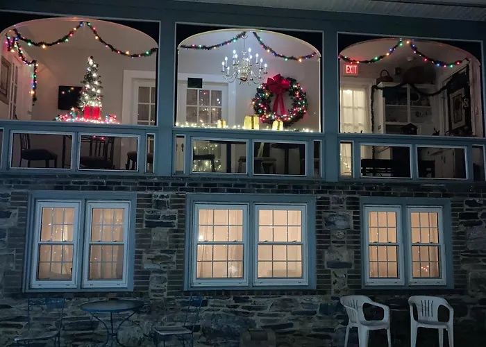 Cheap hotel: Sleepy Hollow Manor